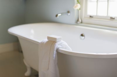 Top Bathtub Installation Companies in Bay Village, OH