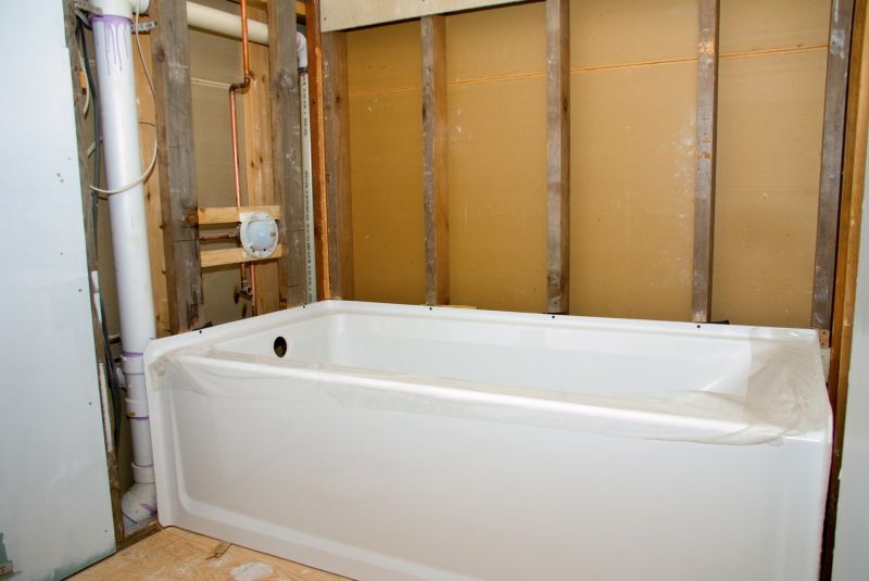 Top Bathtub Installation Companies in Lakewood, OH